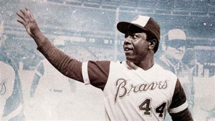 Hank Aaron Biography - Facts, Childhood, Family Life & Achievements