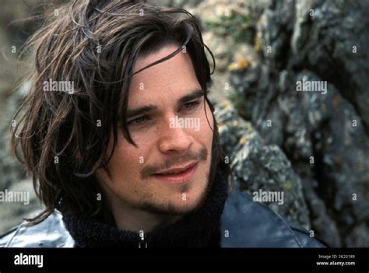 Hans Matheson Biography - Facts, Childhood, Family Life & Achievements