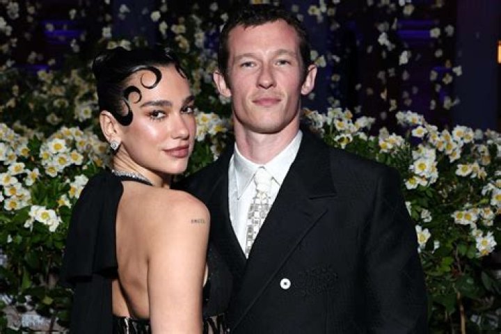 Has Von Scales been married before?