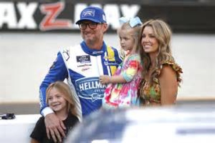 How many children does Amy Helm have?