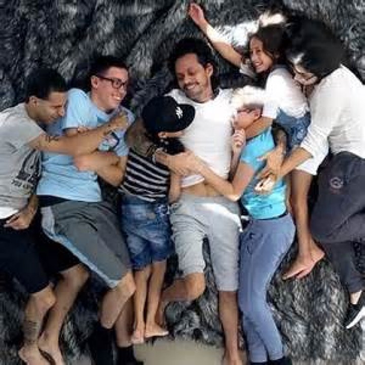 How many kids does Marc Anthony have?