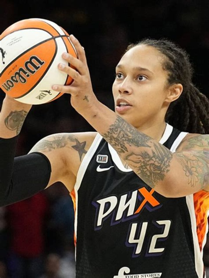 How much does Brittney Griner make?