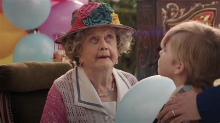 How much is the Balloon Lady worth? – Celebrity