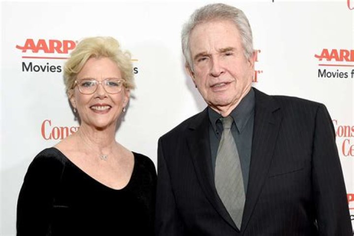
How Much Money Does Annette Bening Make? Latest Income Salary
