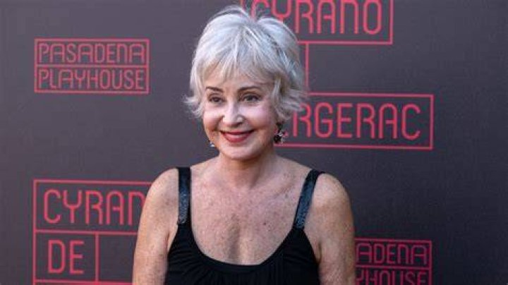
How Much Money Does Annie Potts Make? Latest Income Salary
