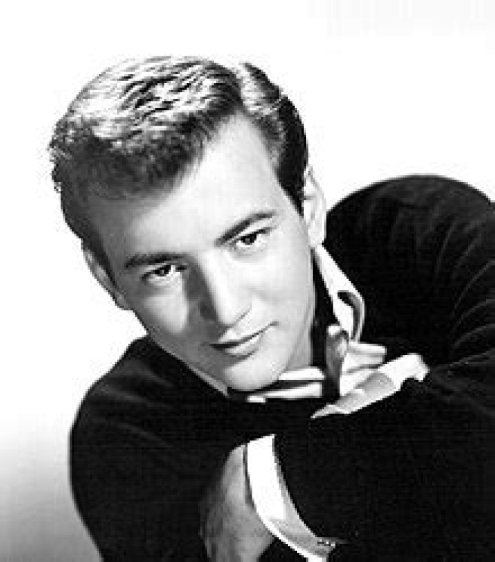 
How Much Money Does Bobby Darin Make? Latest Income Salary
