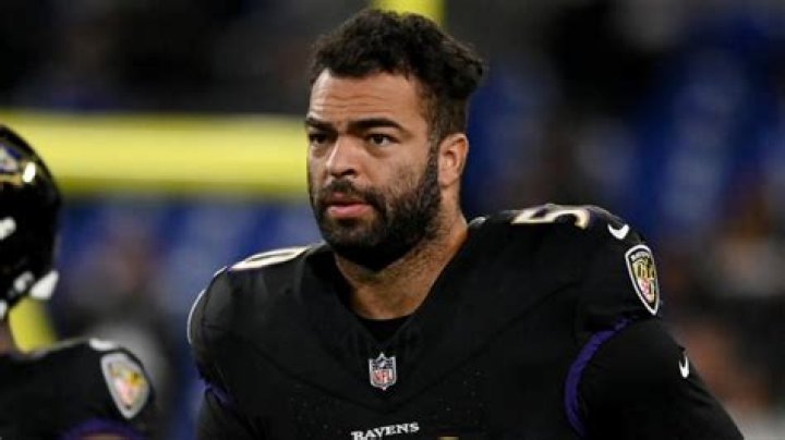 
How Much Money Does Kyle Van Noy Make? Latest Income Salary
