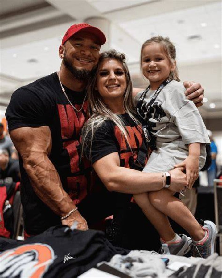 Hunter Labrada Wikipedia, age, height, weight, nationality, wife, kids, Mr Olympia, net worth, IG