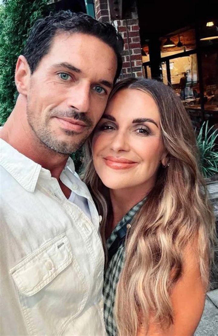 Is Carly Pearce married or engaged? Is Carly Pearce in a relationship?