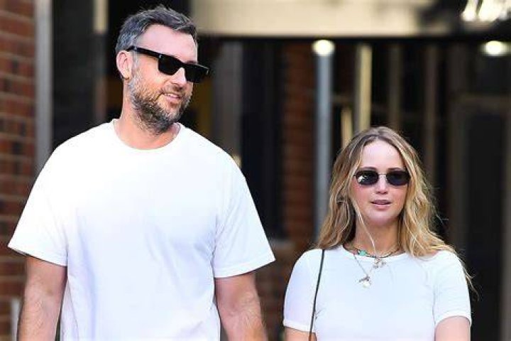 Is Jennifer Lawrence Already Bored Of Married Life With Cooke Maroney?