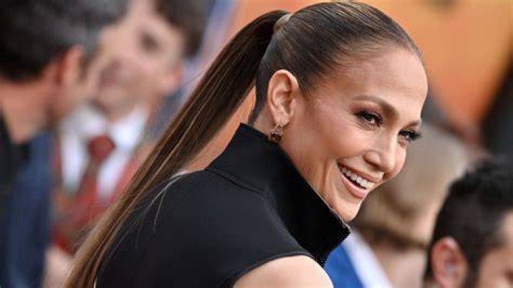 Is Jennifer Lopez black, Mexican, or Spanish?