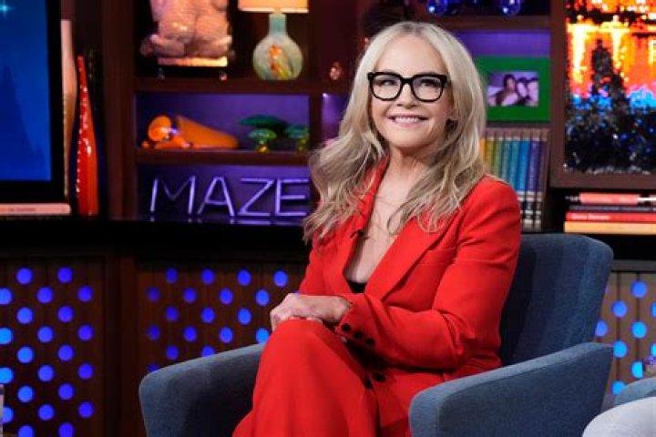 Is Rachael Harris in friends? – Celebrity