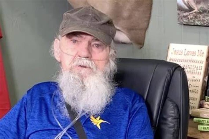 Is Si Robertson Still Alive or Dead? Duck Dynasty star “Uncle Si” on Death Hoax