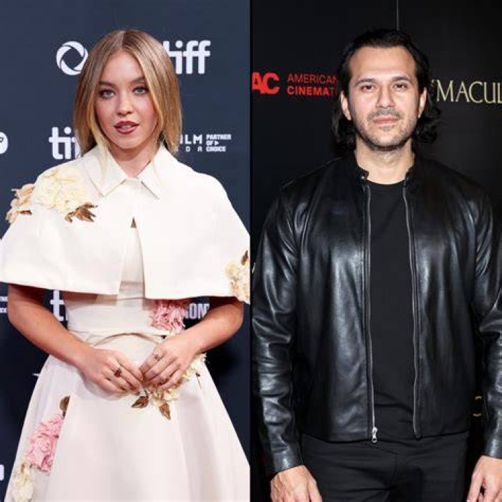 Is Sydney Sweeney married to Jonathan Davino?