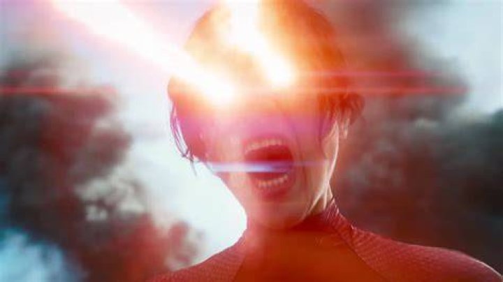 ‘It’s Wonder Woman’: ‘The Flash’ star couldn’t help but fangirl during her first meeting with Gal Gadot