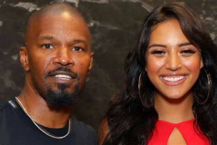 Jamie Foxx Seemingly Flirts With Sela Vave Under Her Gorgeous Pics Following Split From Katie Holmes