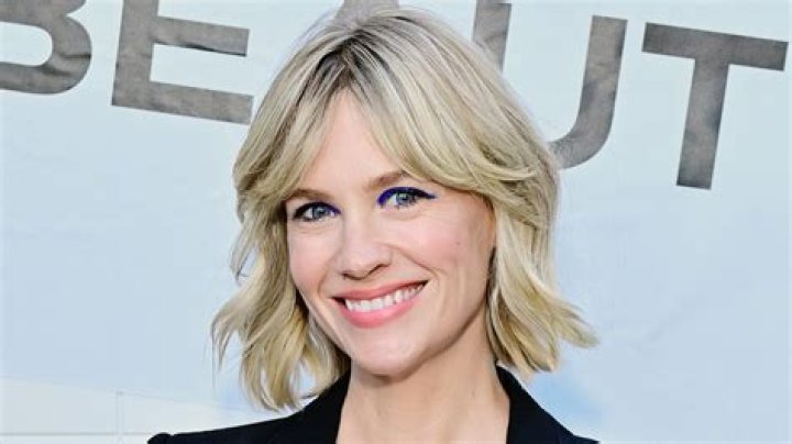 January Jones in Bathing Suit is Hot at "102 Degrees"  — Celebwell