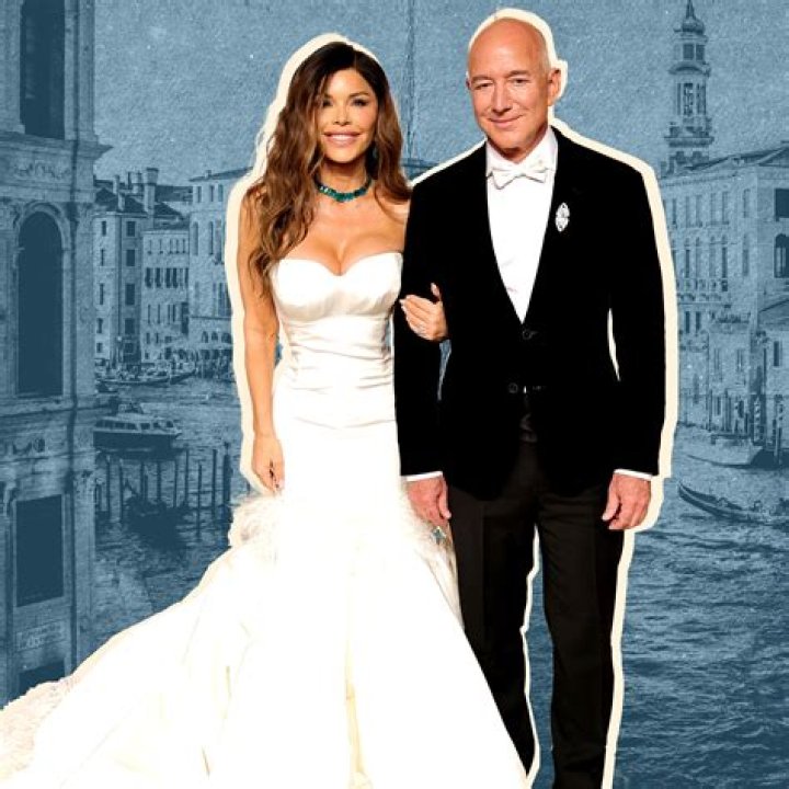 Jeff Bezos And Lauren Sanchez May Skip Town To Get Married In A Secretive Ceremony