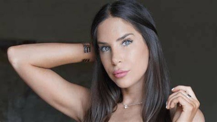 Jen Selter in Two-Piece Workout Gear Shares Motivation Tips During Workout — Celebwell