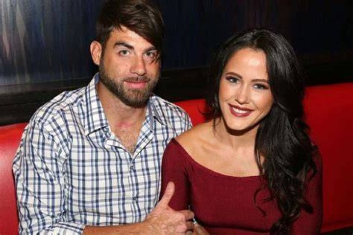 Jenelle Evans’ Husband David Eason Is ‘Crazy,’ Said He Would Shoot Her, Victim Claims As She Files Charges