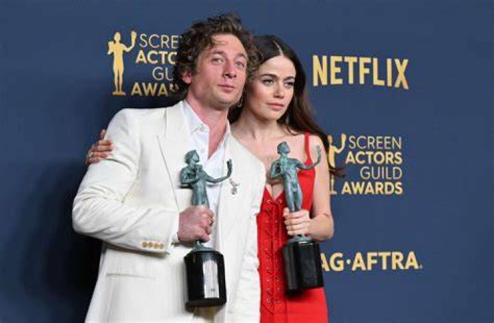 Jeremy Allen White siblings: Meet sister Annabelle White