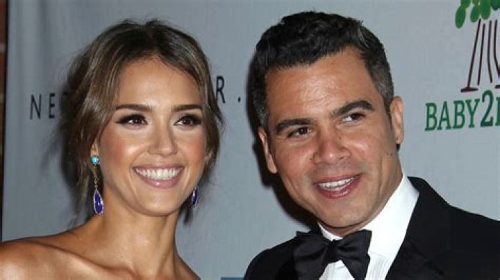Jessica Alba Biography - Facts, Childhood, Family Life & Achievements