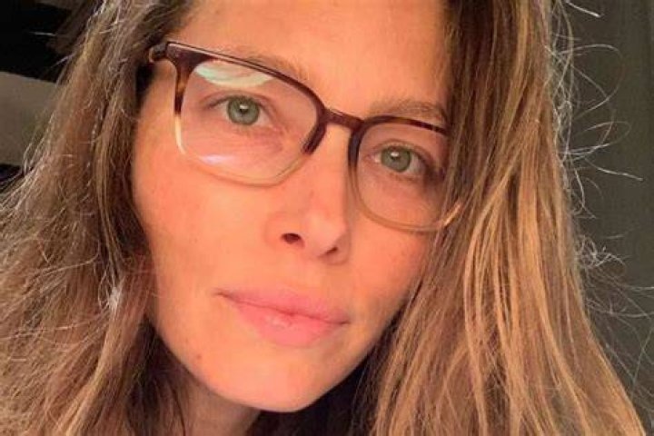 Jessica Biel Goes Make-Up Free In New Instagram Post