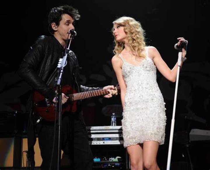 Jessica Simpson Says The Pressure To Always Be Perfect While Dating John Mayer Was Part Of Why She Turned To Drinking