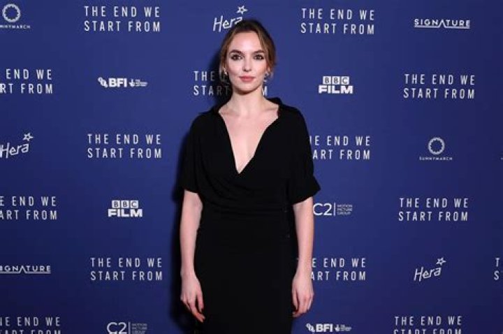 Jodie Comer Measurements Height Weight Bra Size Age Facts Family Wiki