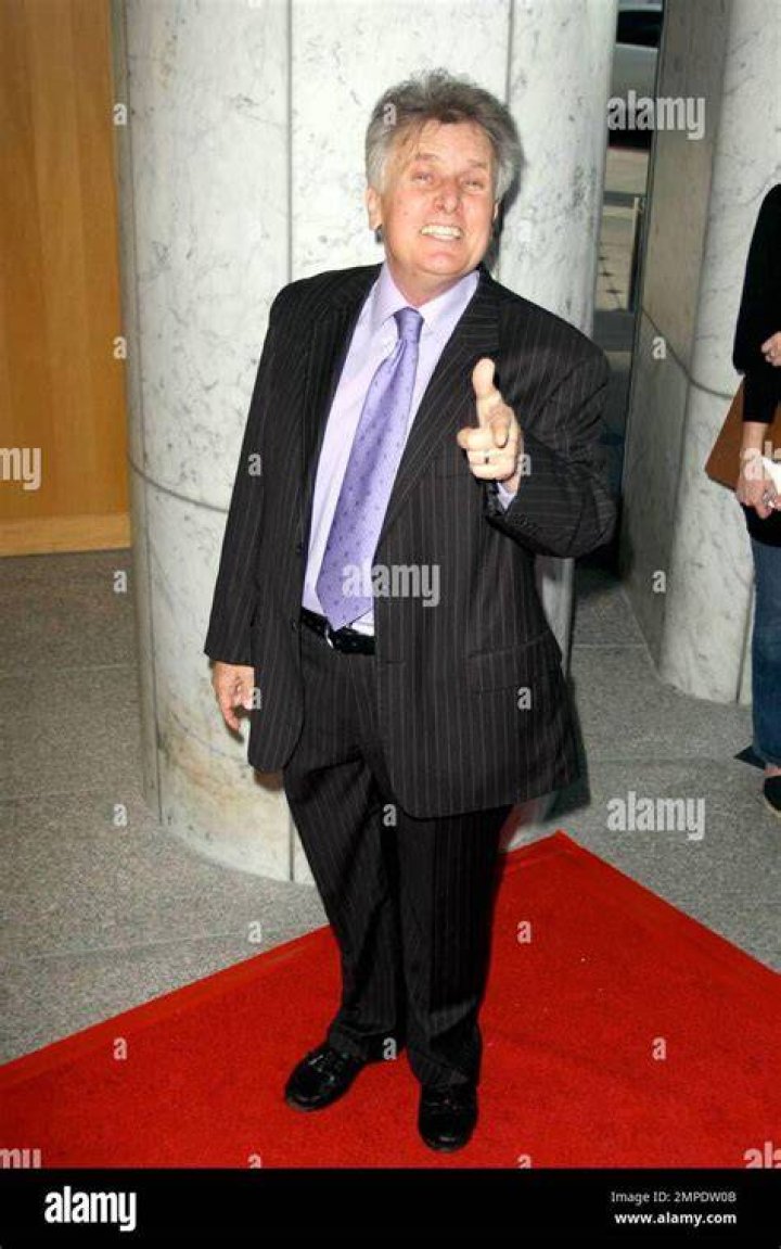 Joe Estevez Biography - Facts, Childhood, Family Life & Achievements