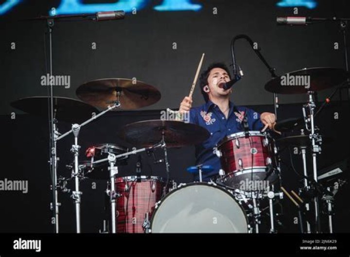 Joel Amey Wikipedia, age, height, wife, children, Wolf Alice drummer, Instagram, net worth