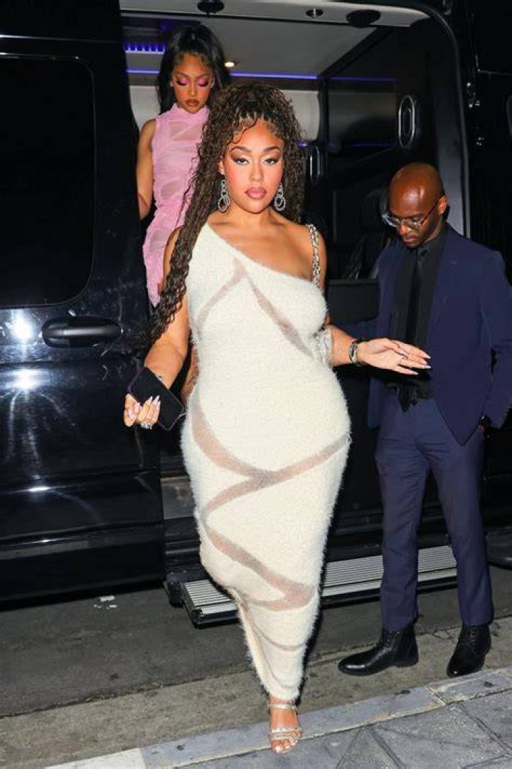 Jordyn Woods Is A Whole Meal In These Photos With Her BF – Check Out Her Generous Curves In This See-Through Dress; She Shades Khloe Kardashian