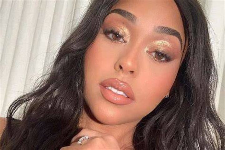 Jordyn Woods’ Latest Pic In Which She’s Flaunting Blonde Locks Has Fans Saying She’s Unrecognizable