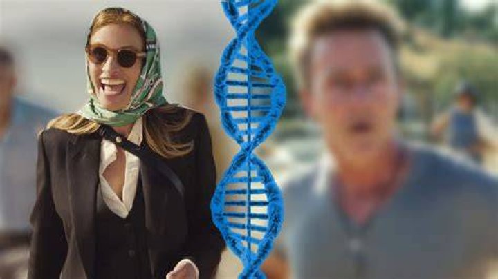 Julia Roberts discovers she’s related to a fellow Hollywood A-lister
