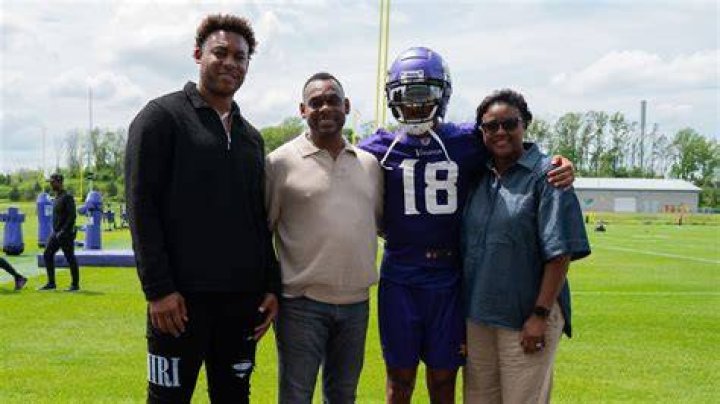 Justin Jefferson family, wife, children, parents, siblings
