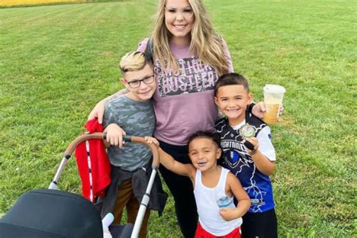 Kailyn Lowry Says She Might Be Done Having Kids After 4 Sons But She’s Not Sure!