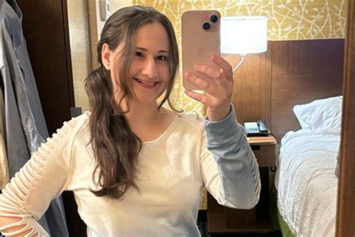 Kalki Koechlin in Bathing Suit is "Celebrating" Her Changing Body — Celebwell