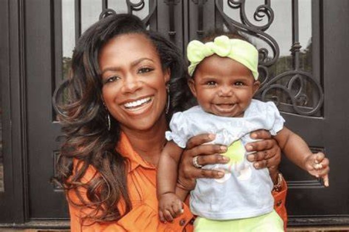 Kandi Burruss Is Praising Yandy Smith’s Restaurant