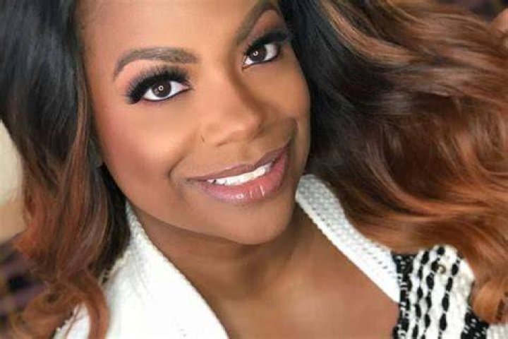 Kandi Burruss’s Fans Warn Her To Stay Away From Tamar Braxton ‘Until She Can Heal Herself’