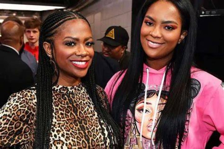 Kandi Burruss Shares A New Clip Of ‘Speak On It’ Following Last Night’s RHOA Episode