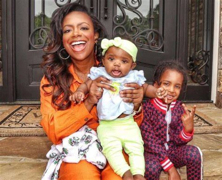 Kandi Burruss Shows Off Her Makeup-Free Look While Caring For Blaze Tucker