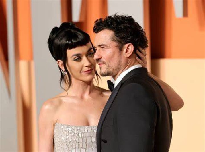Katy Perry And Orlando Bloom Have Postponed Their Wedding – Is The Relationship In Trouble?