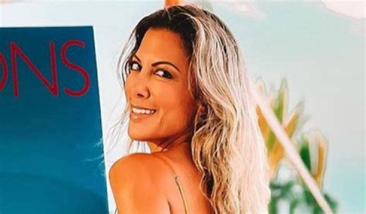 Kavita Channe in Bathing Suit Reveals All Her Stay-Fit Secrets — Celebwell