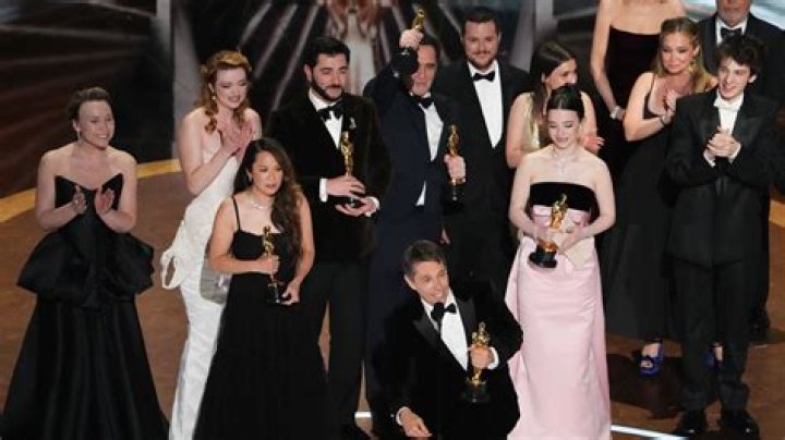 Keanu Reeves has a major request for the Oscars just days before the event, and the public agrees