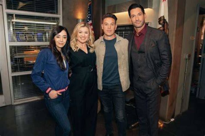 Kelly Clarkson Is A Lucifer Superfan And She’s Breaking Season 5 News