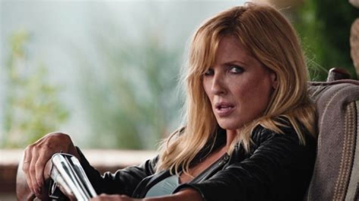 Kelly Reilly talks relationships in ‘Yellowstone’ season 5: “It’s going to get bloody”