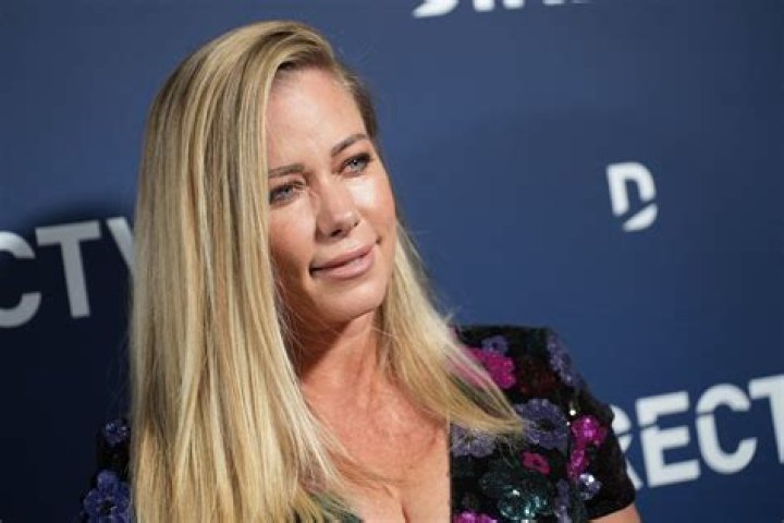 Kendra Wilkinson Tells Followers That Her Depression Is Gone