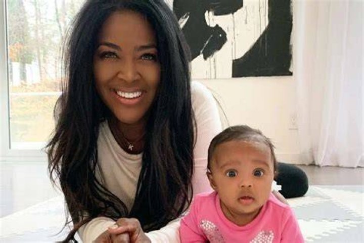 Kenya Moore’s Baby Brooklyn Is Taking Swimming Lessons Ahead Of Her Upcoming Ocean Trip