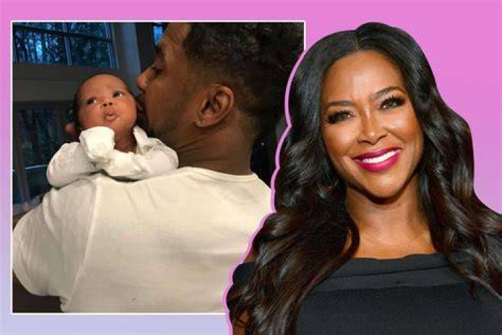 Kenya Moore’s Latest Jaw-Dropping Photo At The Beach Has Fans Saying That Baby Brooklyn Is Her Dad’s Twin