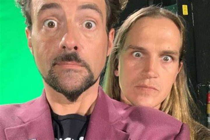 Kevin Smith Reveals Clerks 3 Script Details Just Days Ahead Of Jay & Silent Bob Reboot Premiere